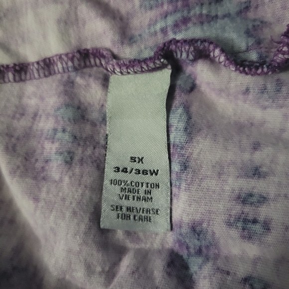 Casual tee - Picture 3 of 3